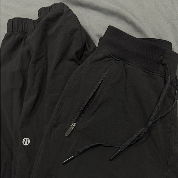 Black Joggers Lululemon - Picture 1 of 3